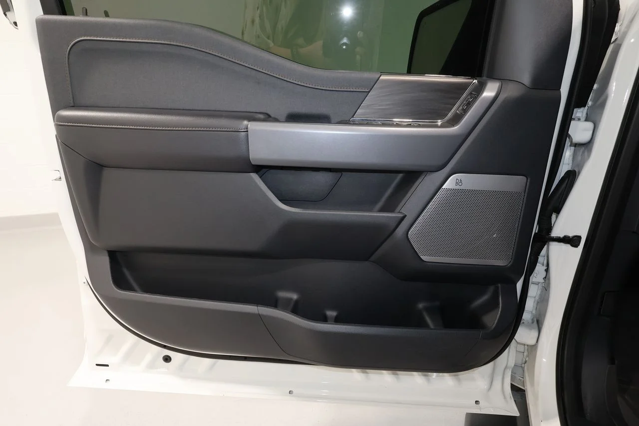 Used 2025 White Ford Lariat image 22