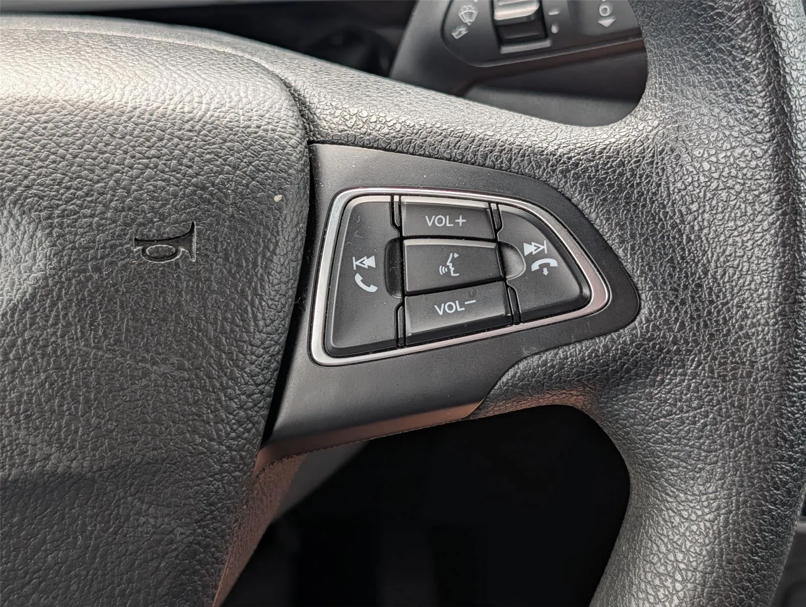 Used 2021 Lightning Blue Ford SE image 25