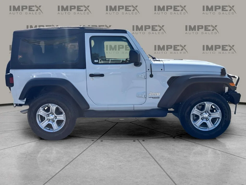 Used 2018 White Jeep Sport S image 6