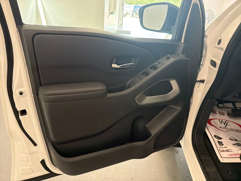 New 2027 White Nissan SV image 11
