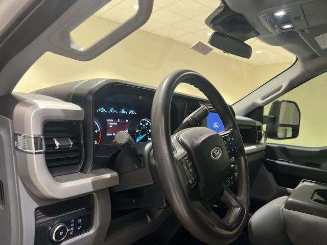 Used 2024 White Ford XL image 9