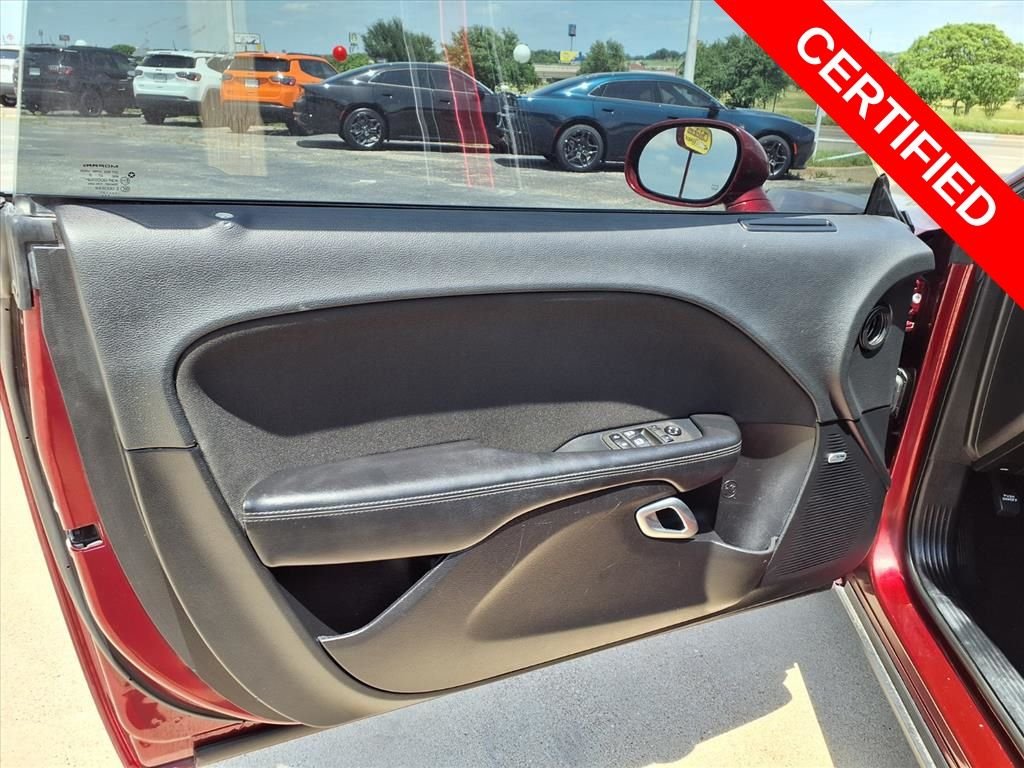 Used 2021 Red Dodge SXT image 13
