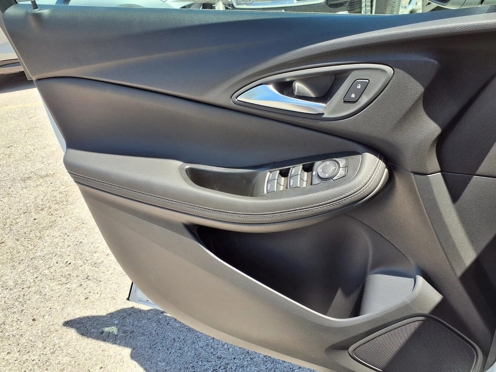 New 2026 Summit White Buick Preferred image 13
