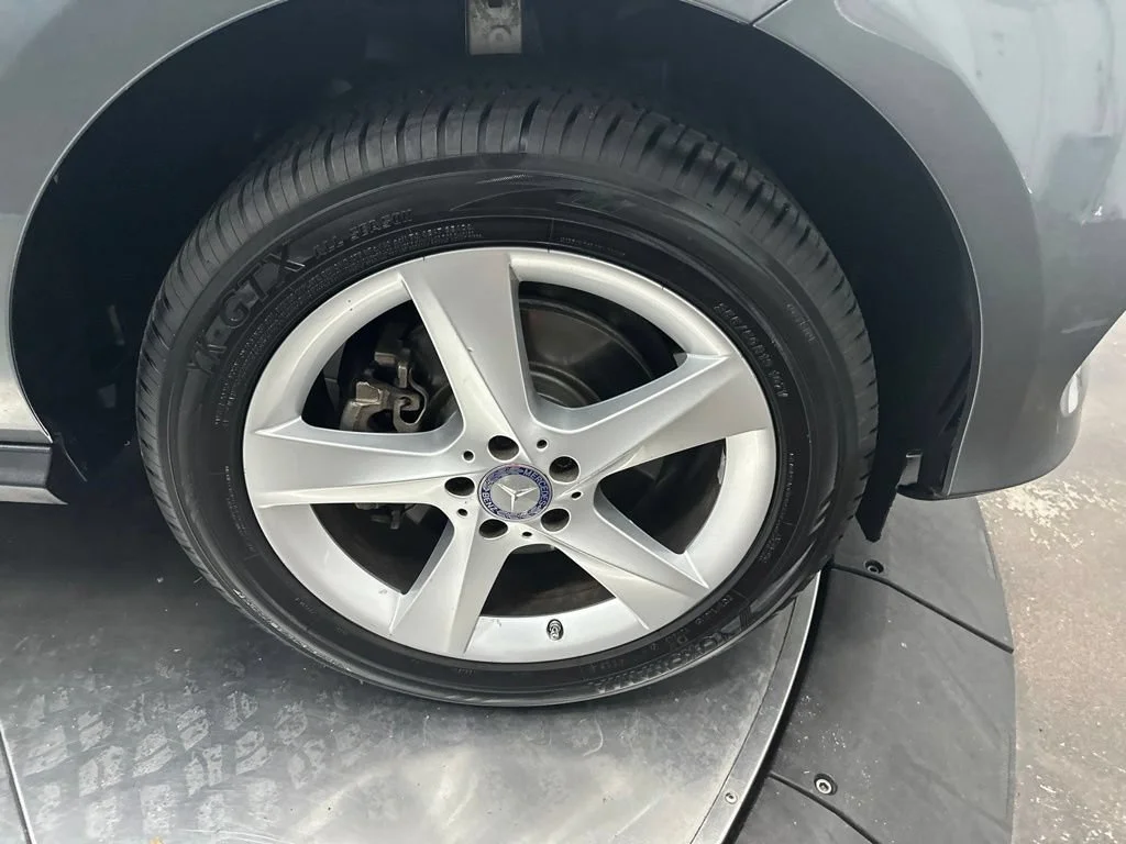 Used 2017 Gray Mercedes-Benz GLE 350 image 9