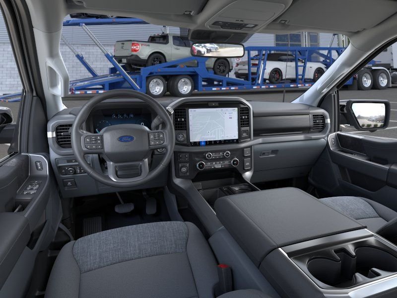 New 2026 Oxford White Ford XLT image 9