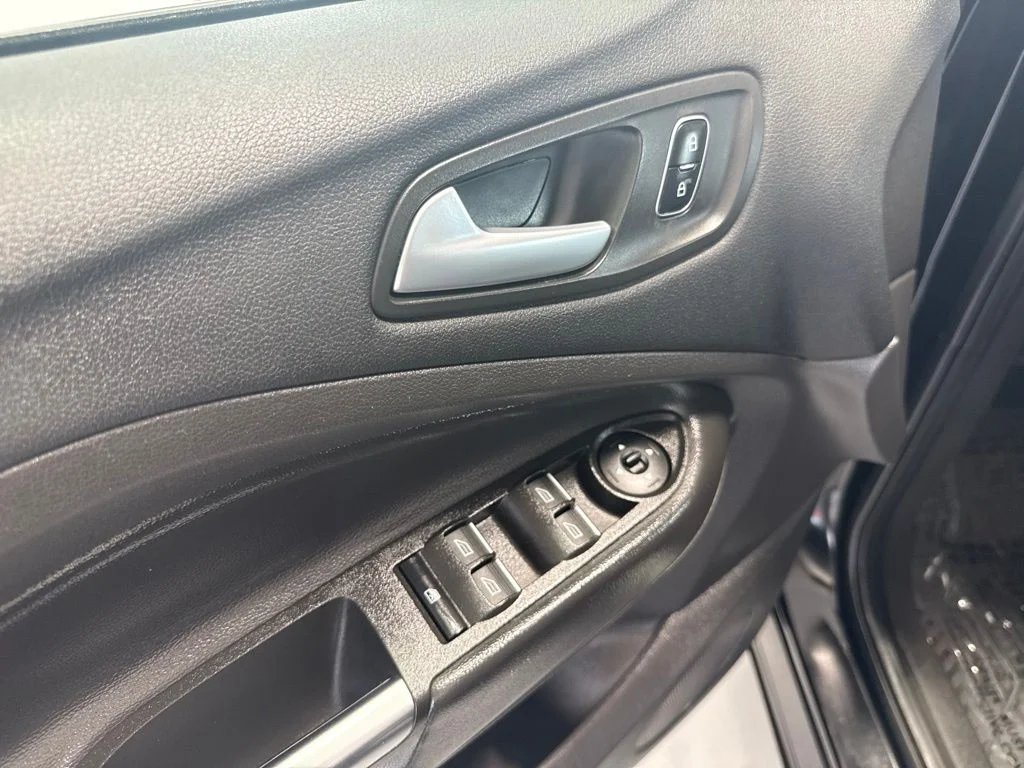 Used 2017 Black Ford SE image 13