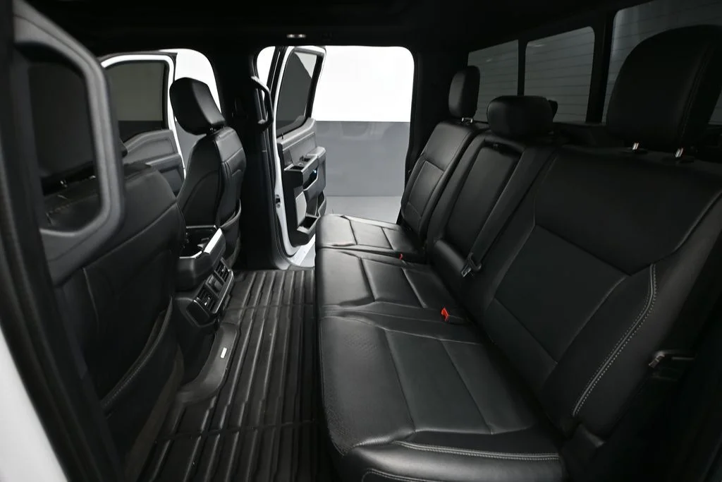 Used 2022 White Ford Lariat image 37