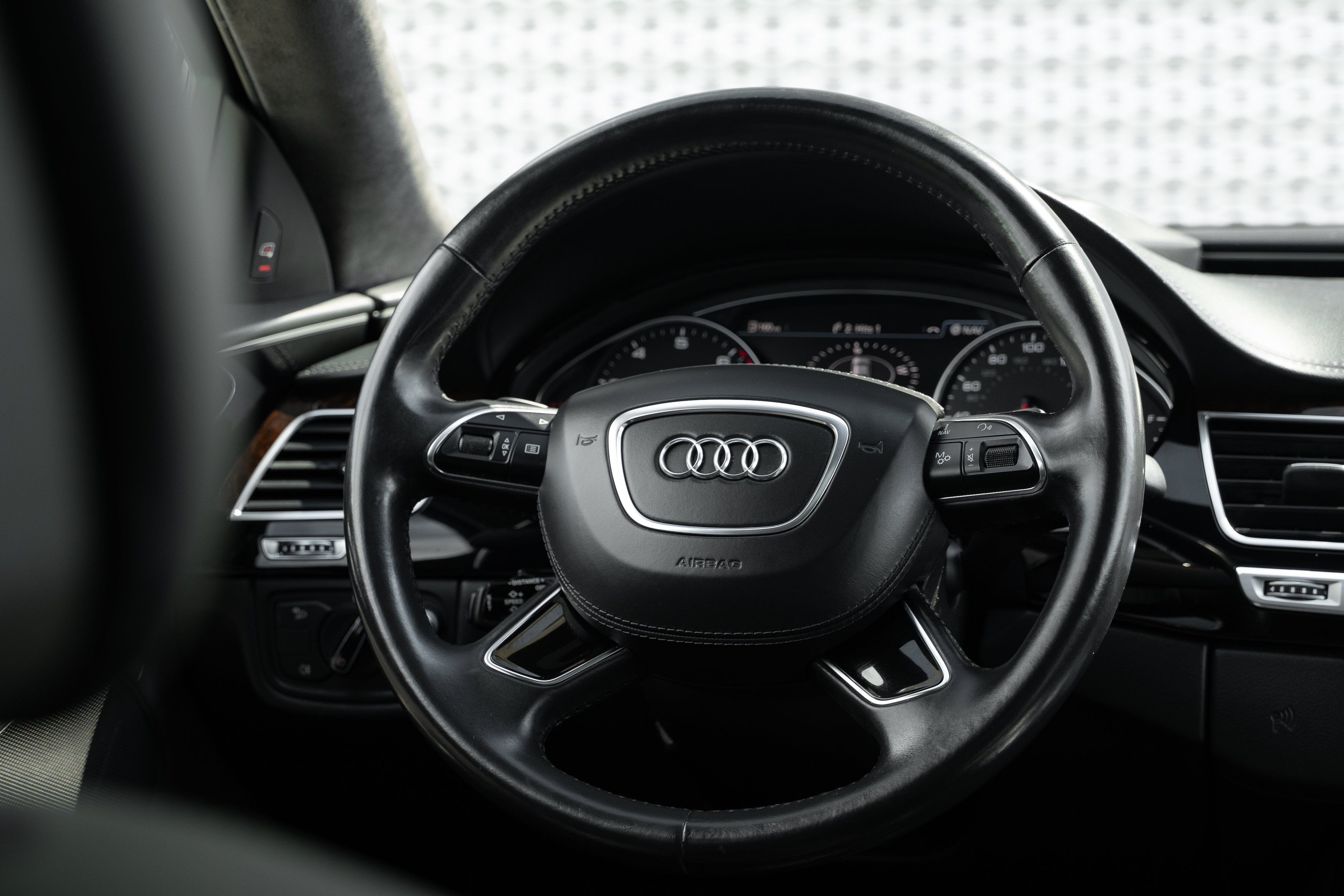 Used 2017 Mythos Black Metallic Audi Sport image 9