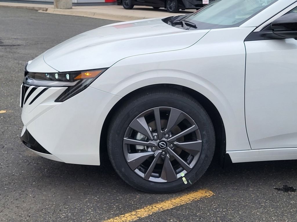 New 2026 Aspen White Tricoat Nissan SL image 6