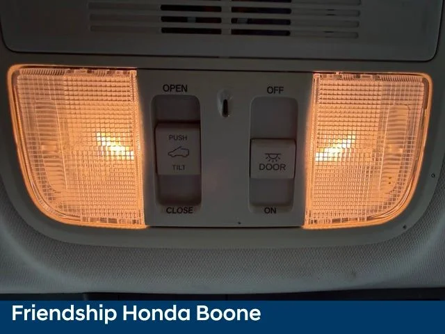 Used 2019 White Honda EX image 32