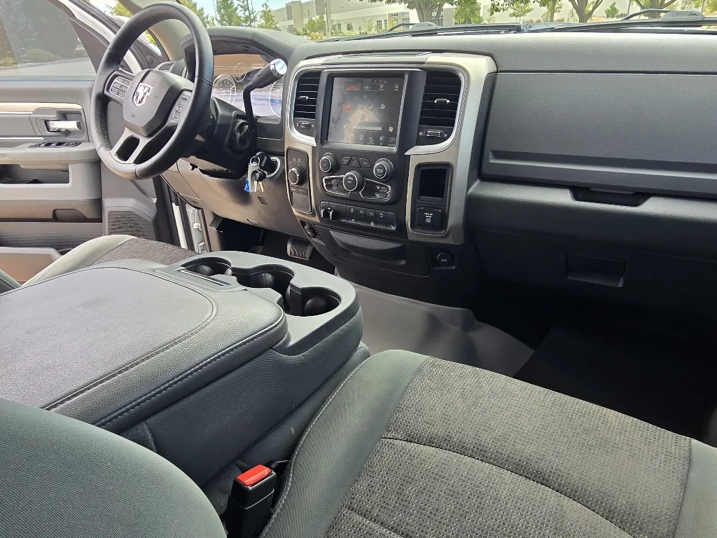 Used 2015 Bright White Clearcoat Ram Big Horn image 26