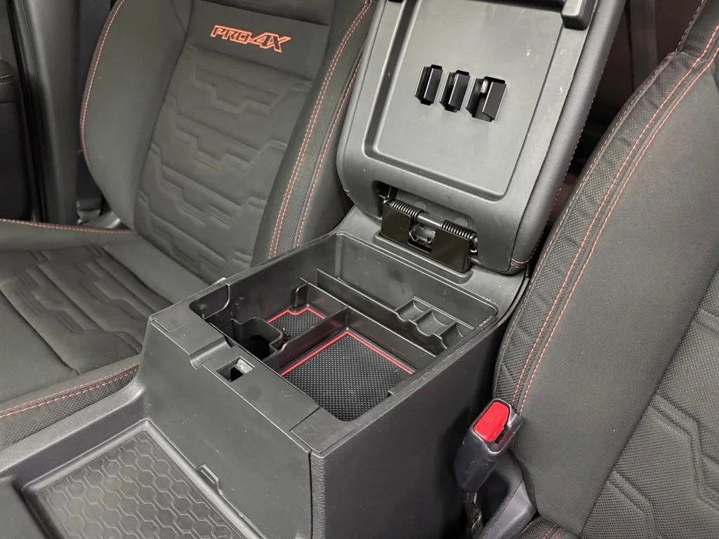 Used 2024 White Nissan PRO-4X image 25