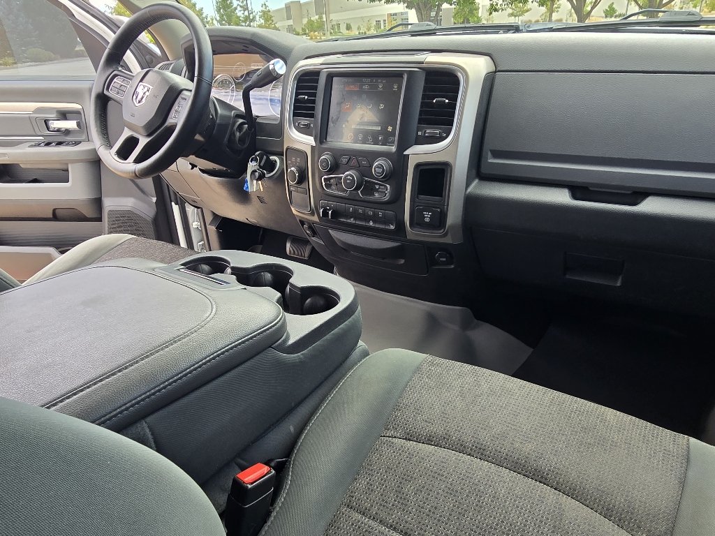 Used 2015 Bright White Clearcoat Ram Big Horn image 26