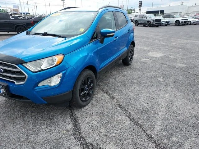 Used 2019 Blue Ford SE image 9