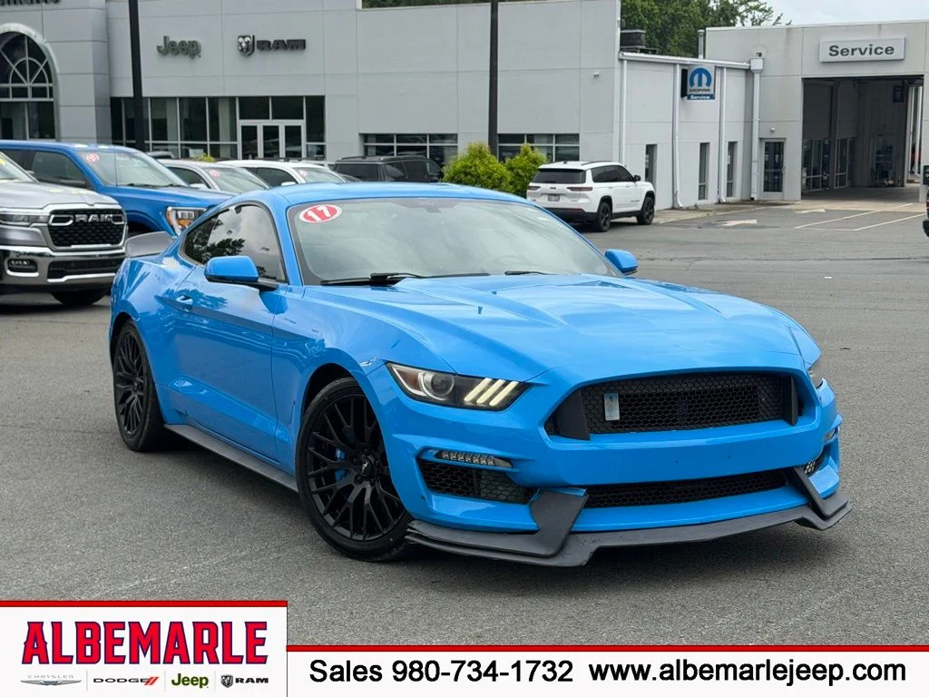 2017 Ford Mustang EcoBoost Coupe Premium's photo
