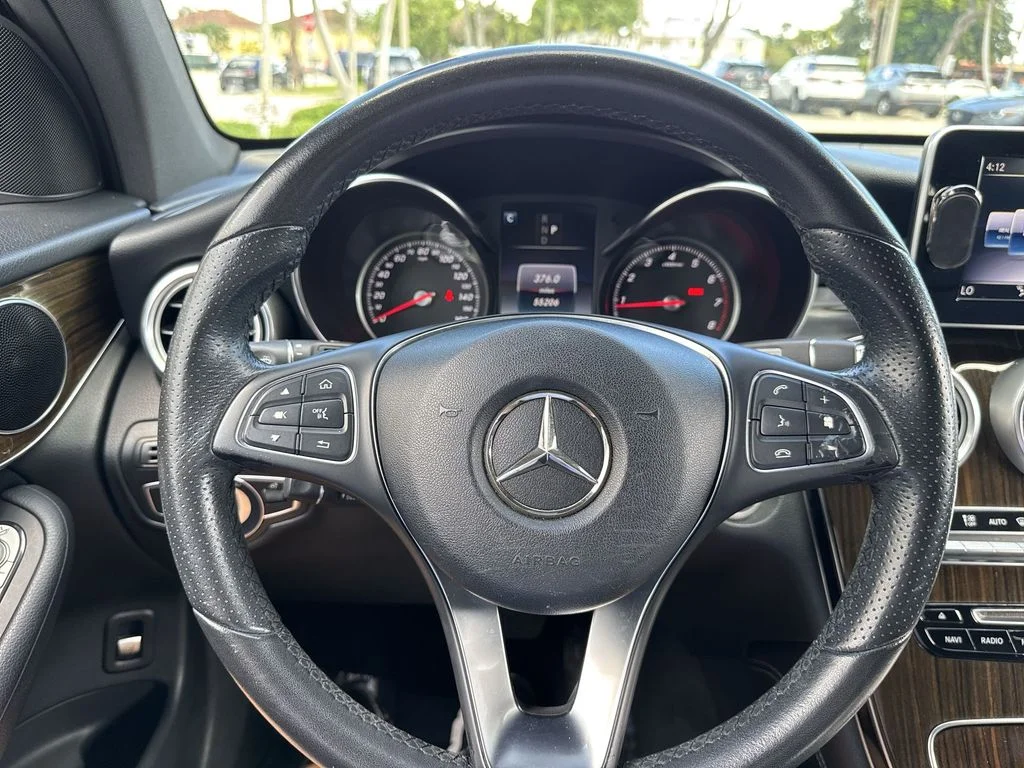 Used 2018 Polar White Mercedes-Benz GLC 300 image 48