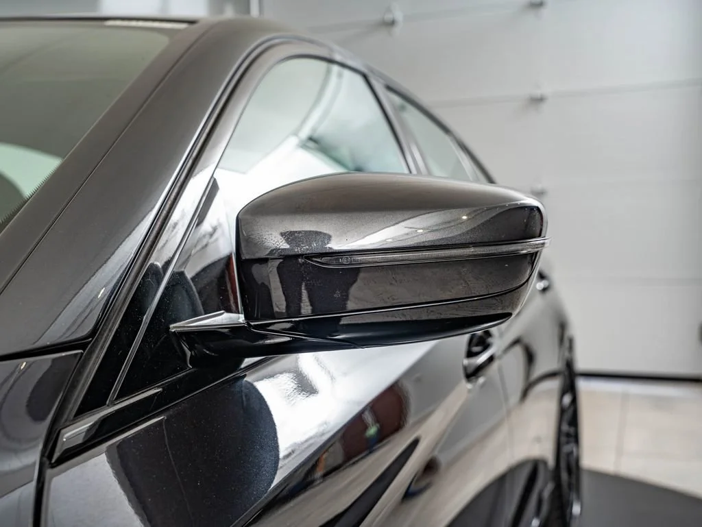 Used 2023 Dark Graphite Metallic BMW 540i image 9