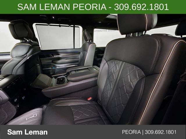 New 2026 High Gloss Black Exterior Paint Jeep Summit Reserve image 25
