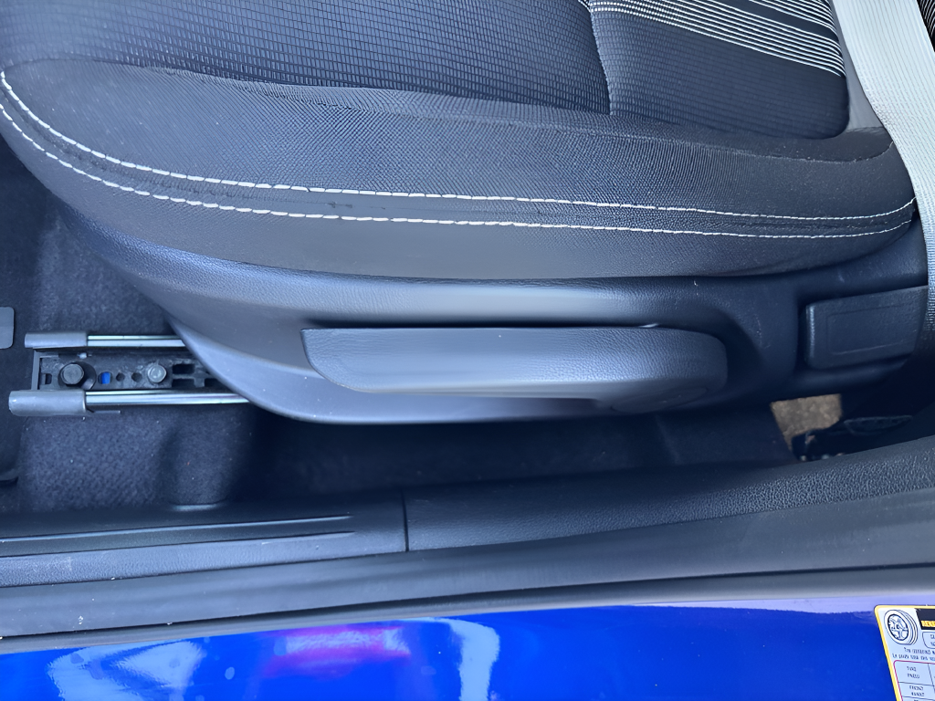 Used 2025 Blue Hyundai SEL image 24
