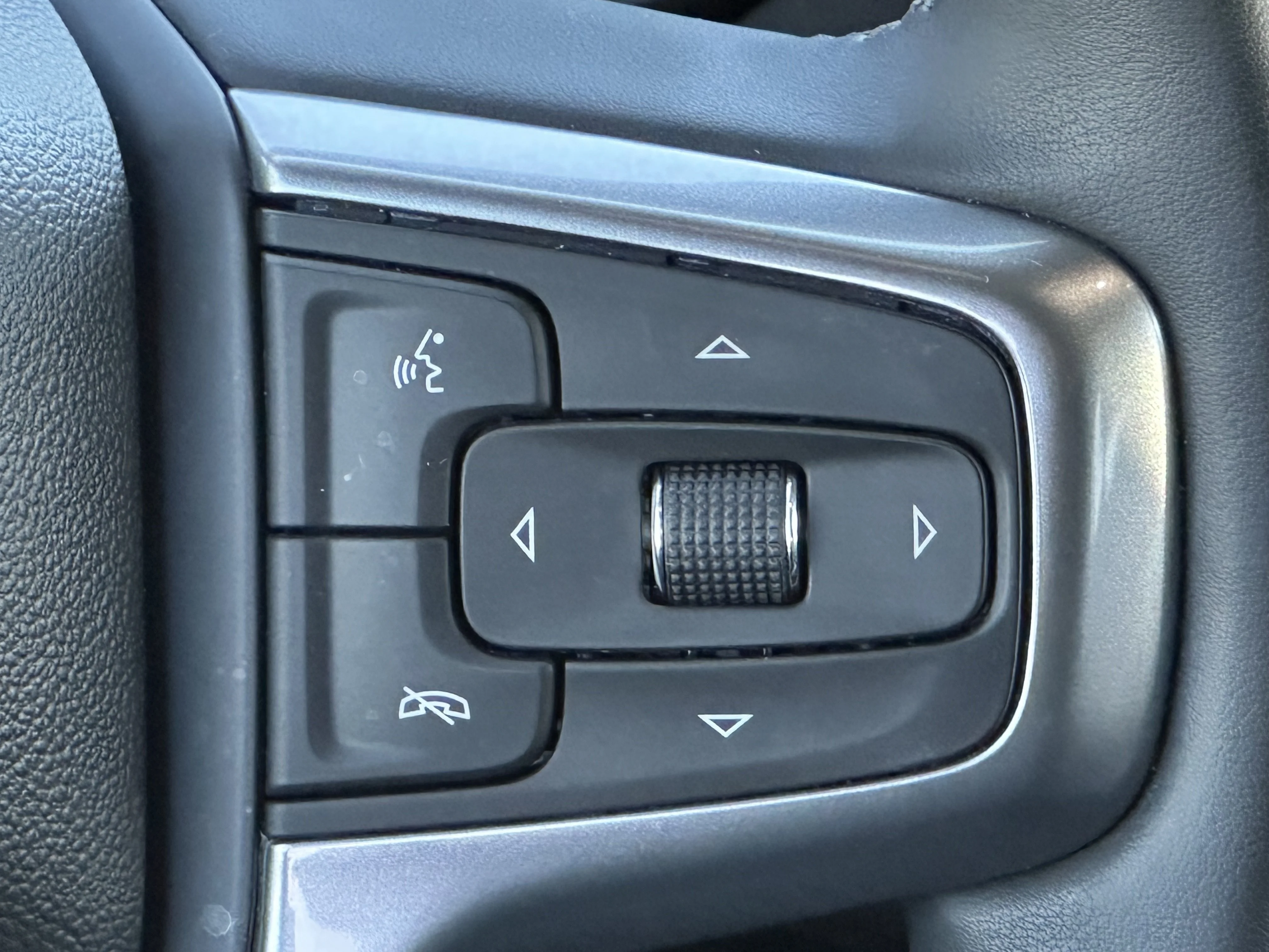 Certified Used 2024  Chevrolet LS image 11
