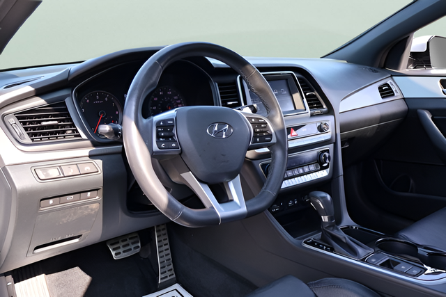 Used 2019 White Hyundai Sport image 13
