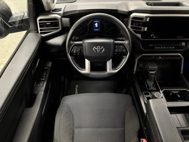 Used 2024  Toyota SR5 image 12