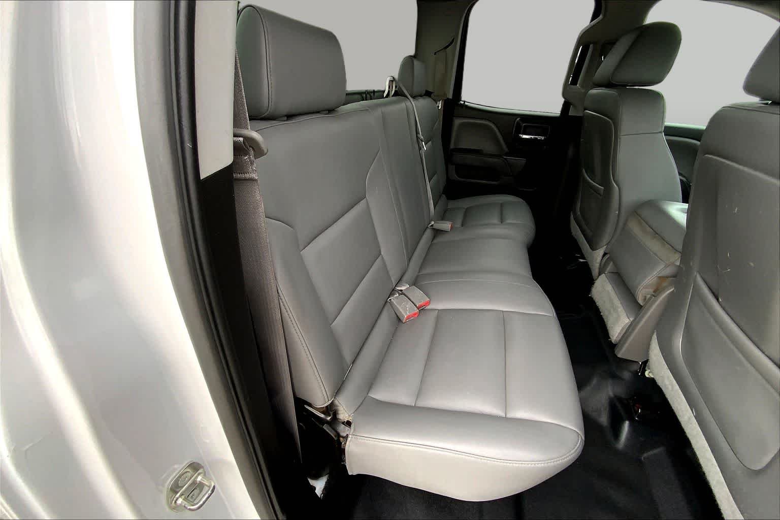 Used 2015 Summit White Chevrolet Work Truck image 19