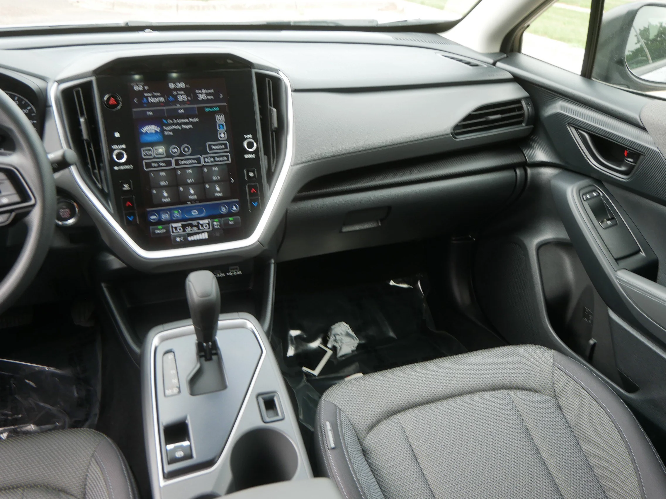 Used 2024 Ice Silver Metallic Subaru Premium image 11