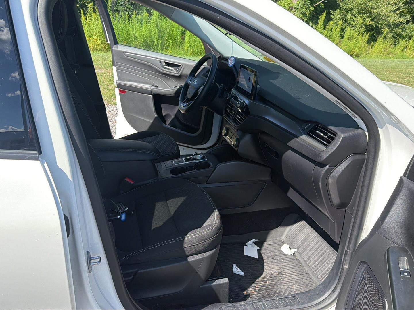 Used 2023 Star White Metallic Tri-Coat Ford Active image 18