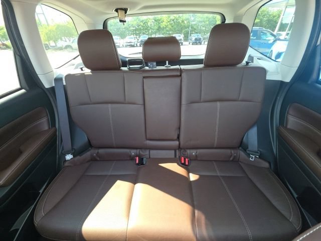 Used 2018 Gray Subaru Touring image 9