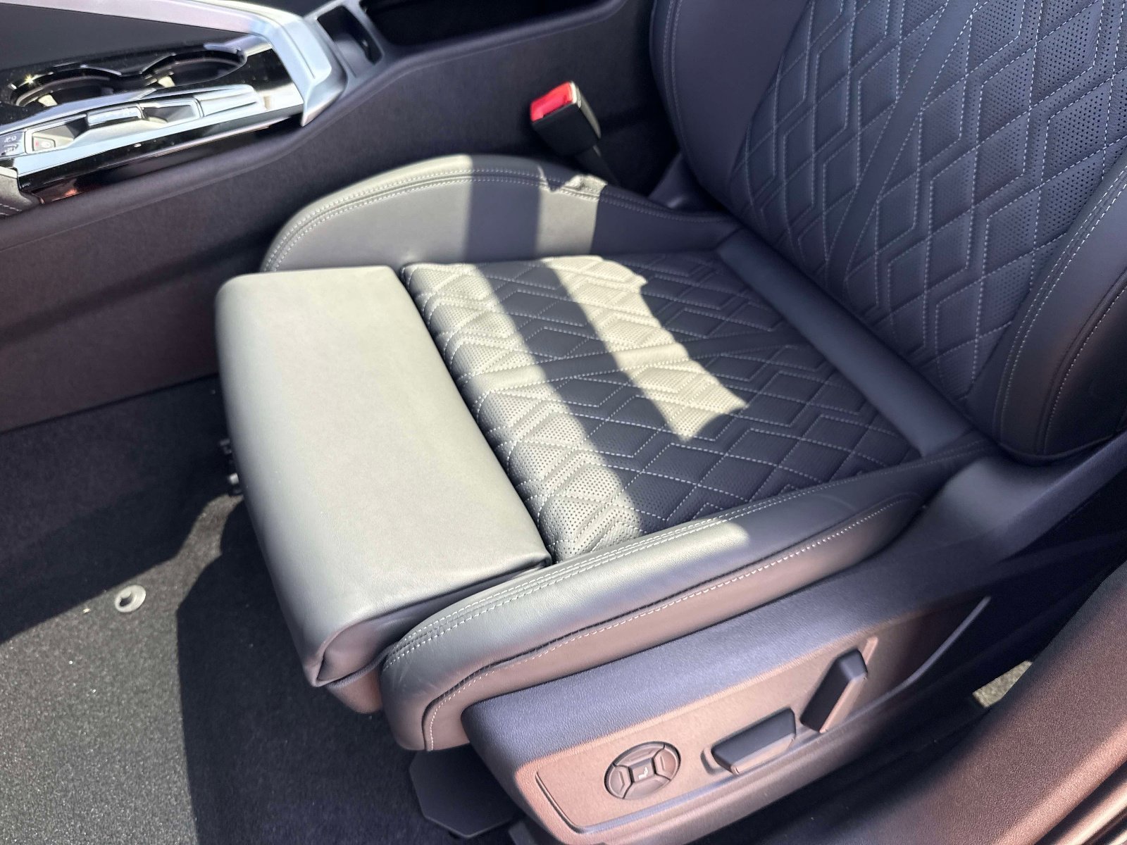 New 2026 Daytona Gray Pearl Effect Audi Premium Plus image 19