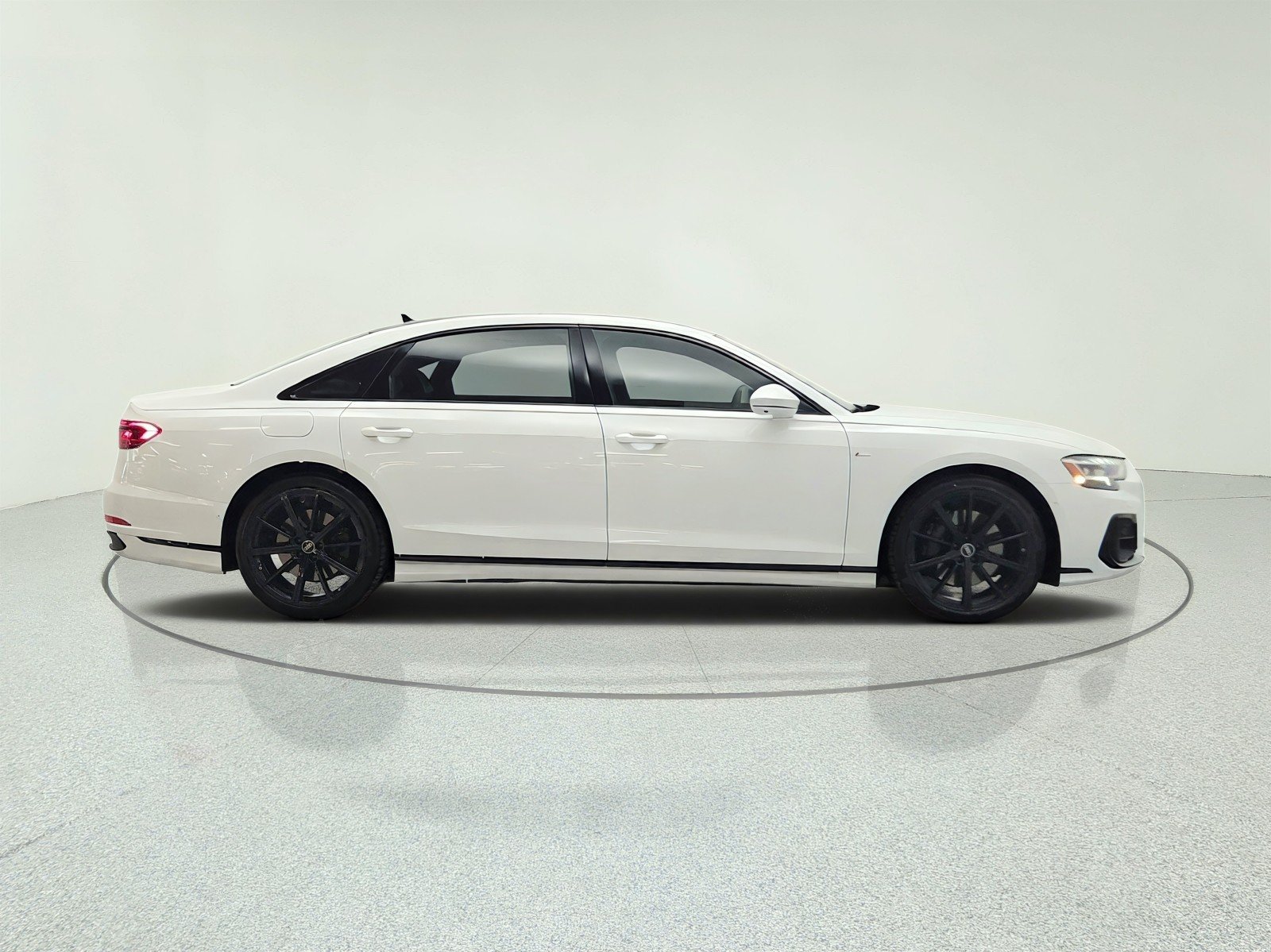 Used 2023 Glacier White Metallic Audi  image 4