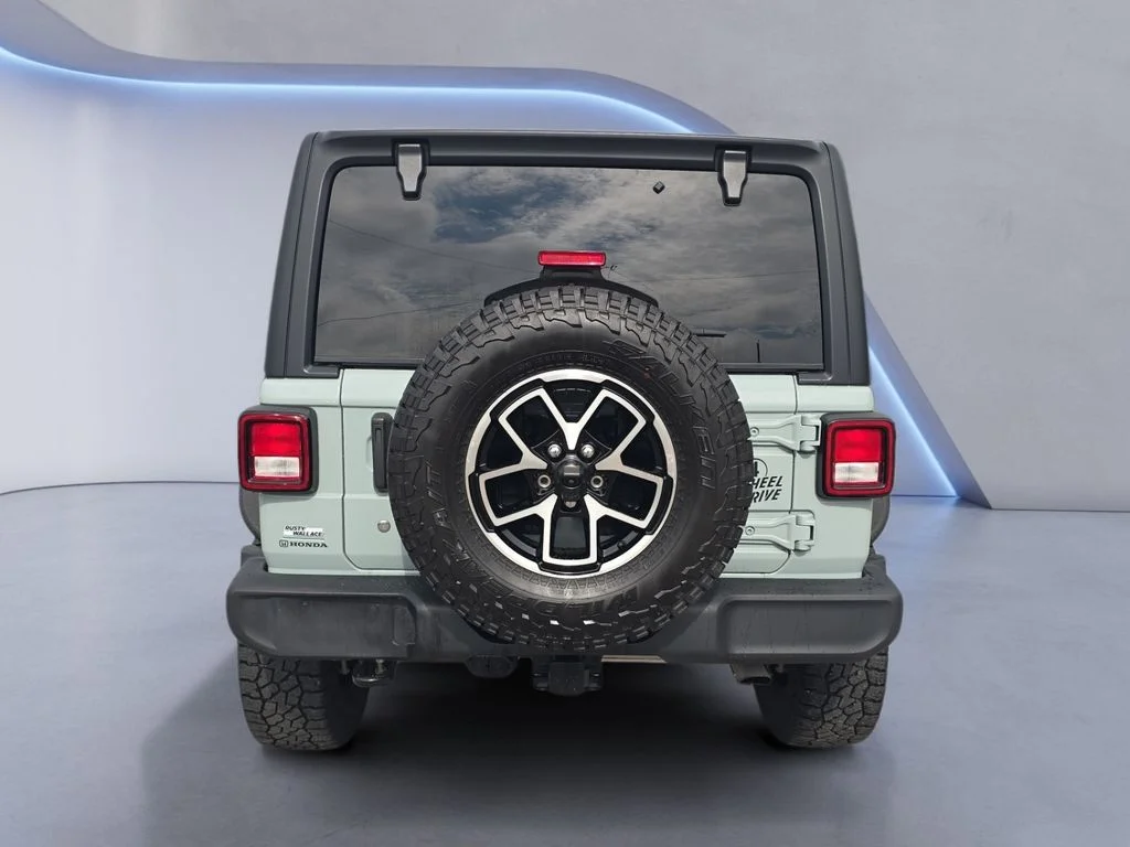 Used 2023 Earl Clearcoat Jeep Willys Sport image 4