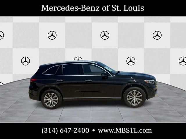 New 2026 Black Mercedes-Benz GLC 300 image 2