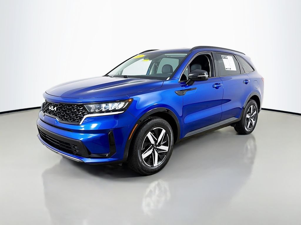 Used 2022 Sapphire Blue Kia S image 3