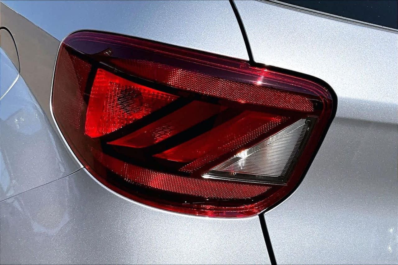 New 2026 Shimmering Silver Hyundai SEL image 14