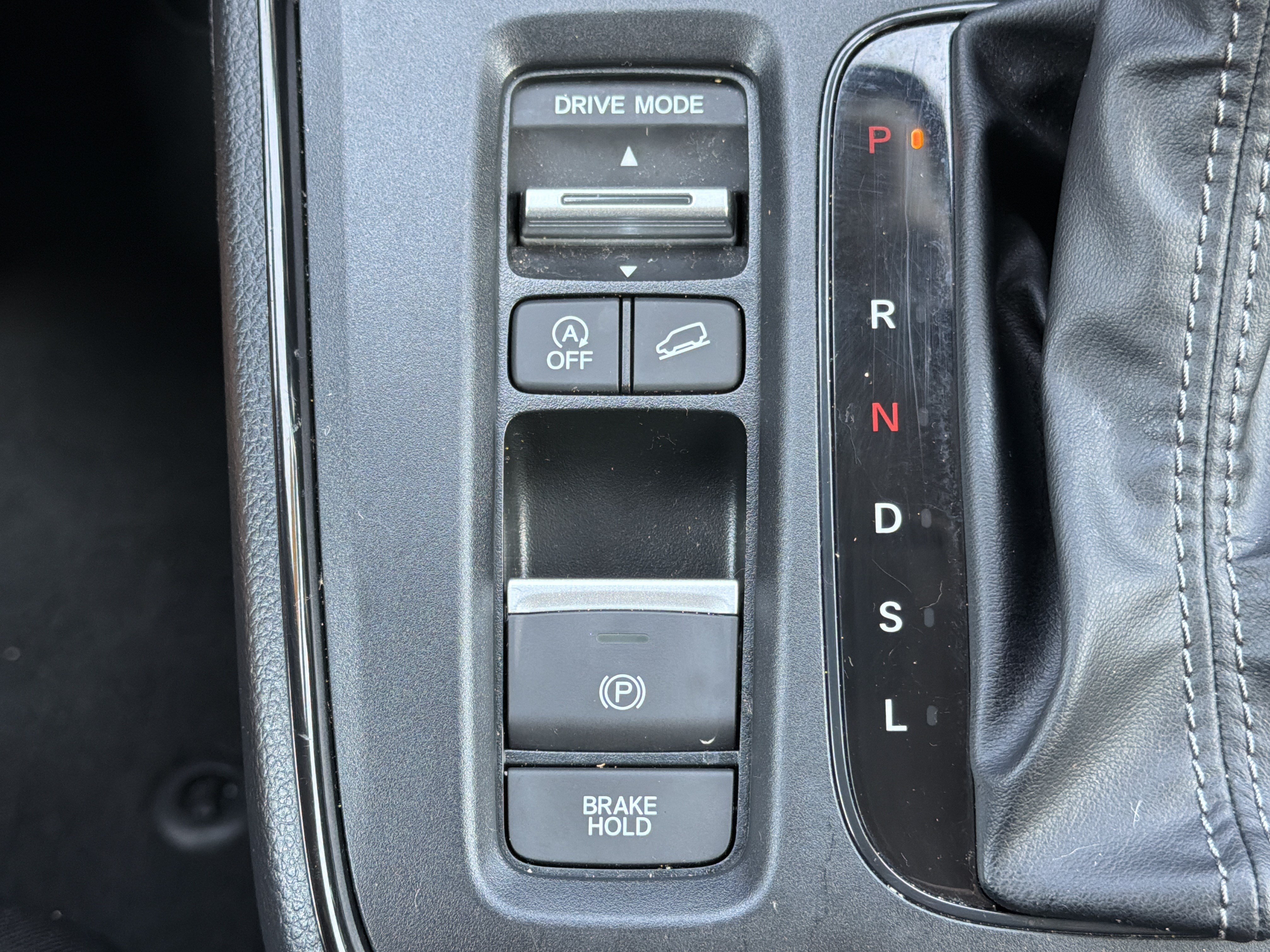 Used 2025 Canyon River Blue Metallic Honda EX image 9