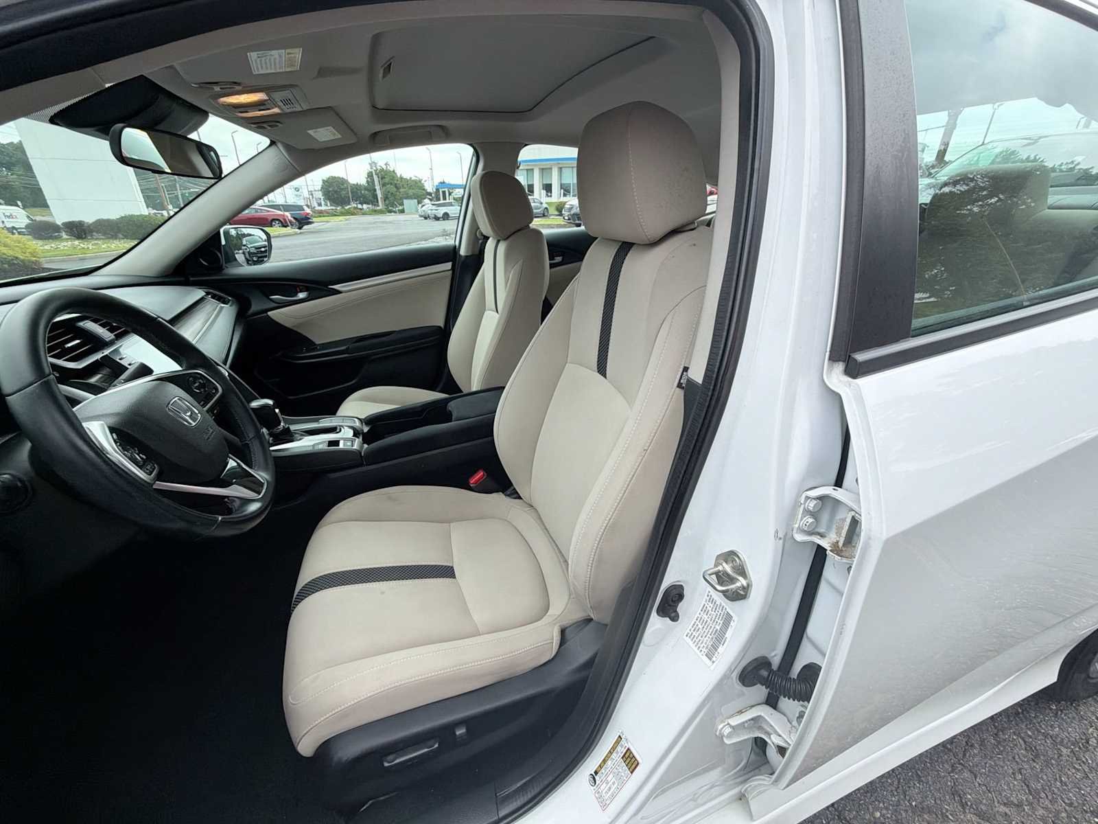 Used 2019 Platinum White Pearl Honda EX image 21