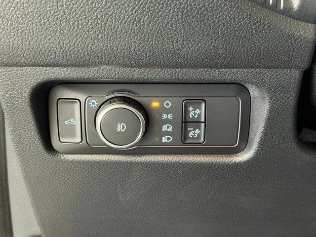New 2026 Avalanche Ford Lariat image 34