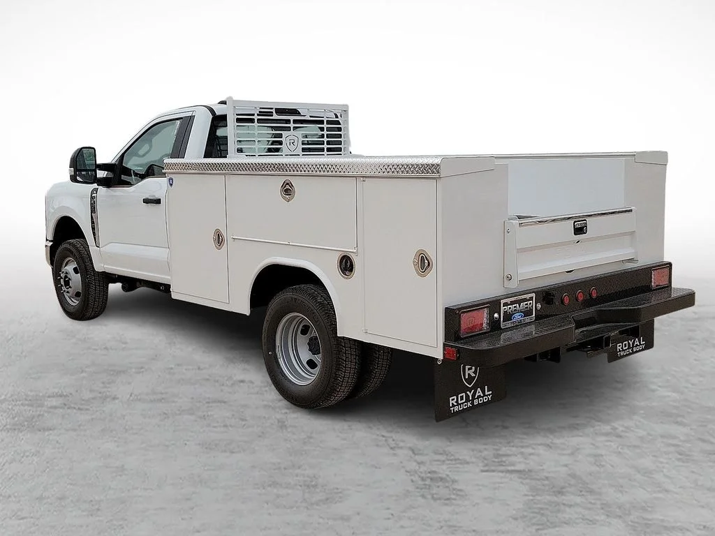 2025 Ford F-350 Super Duty Chassis Cab XL - Photo 7