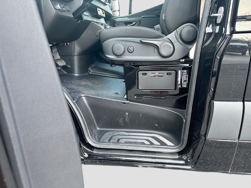 New 2026  Mercedes-Benz Passenger 170 WB image 50