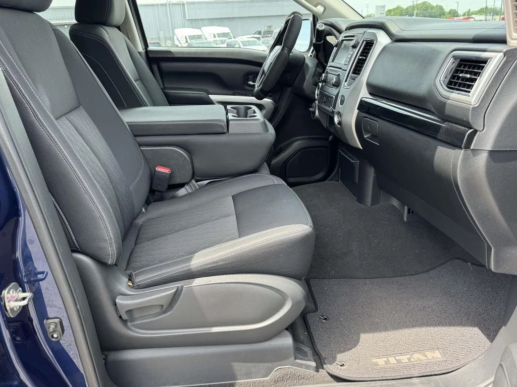 Used 2019 Blue Nissan SV image 15