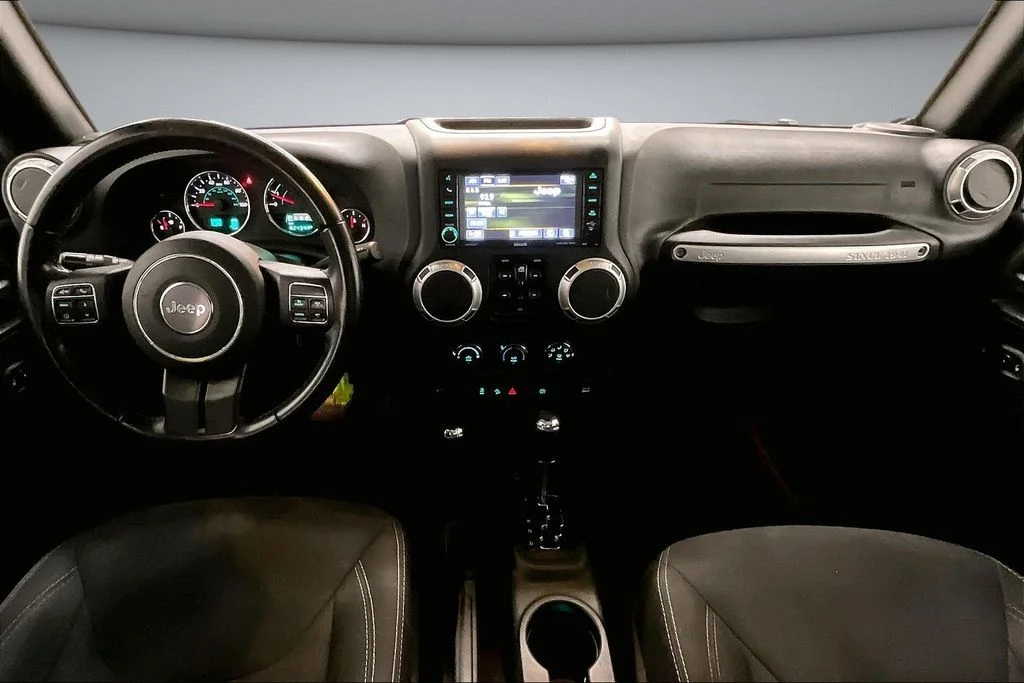 Used 2018 Gray Jeep Unlimited Rubicon image 7