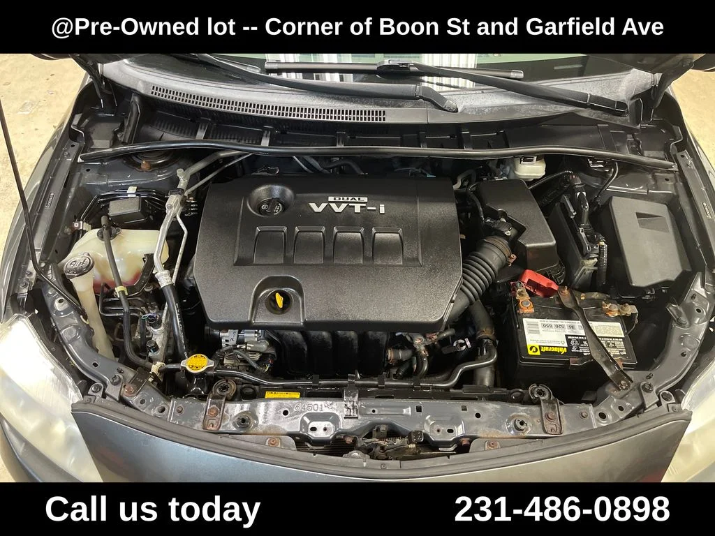 Used 2010 Gray Toyota LE image 3