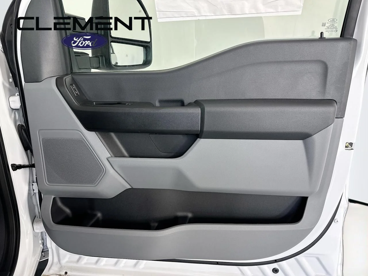 New 2025 Oxford White Ford F-450® XL image 24