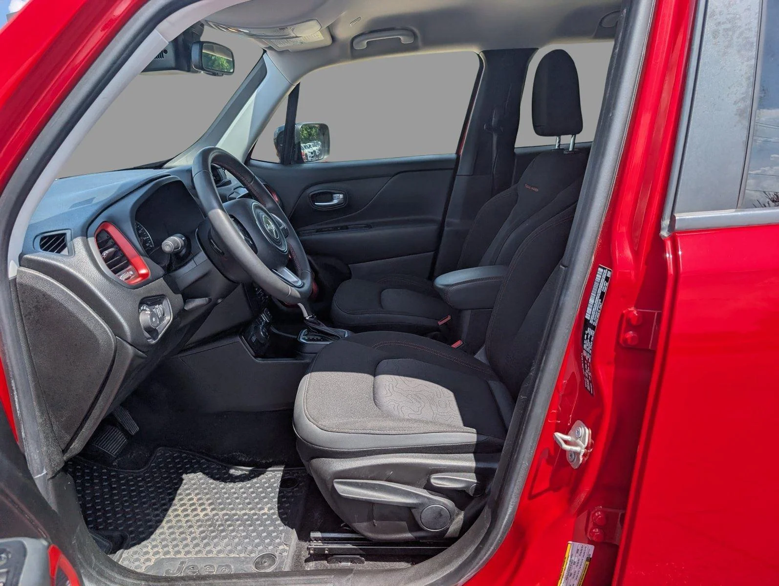 Used 2023 Colorado Red Clearcoat Jeep Trailhawk image 12