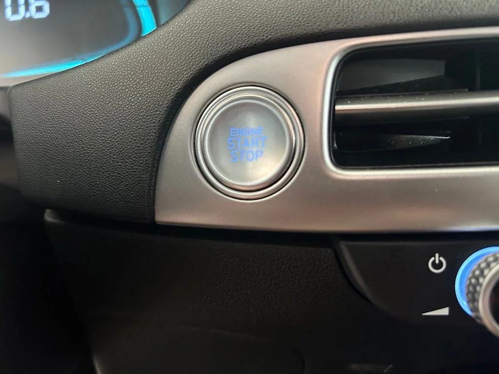 Used 2025 Gray Hyundai SEL image 42