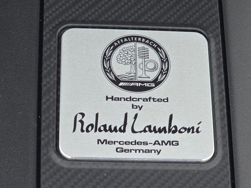 New 2026 MANUFAKTUR exclusive graphite grey magno Mercedes-Benz C 43 AMG® image 26