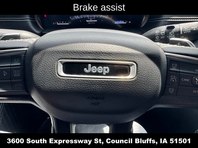 Used 2023 White Jeep Altitude X image 19