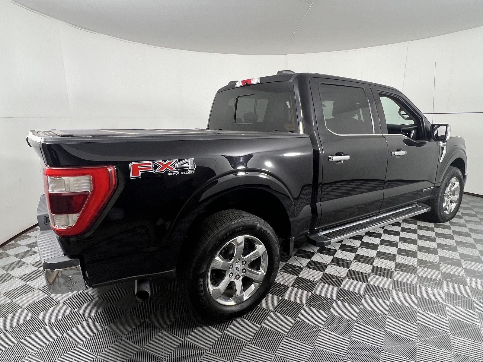 Used 2021 Agate Black Ford LARIAT image 11